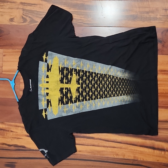 Boeing B-17 T-shirt - Picture 1 of 3